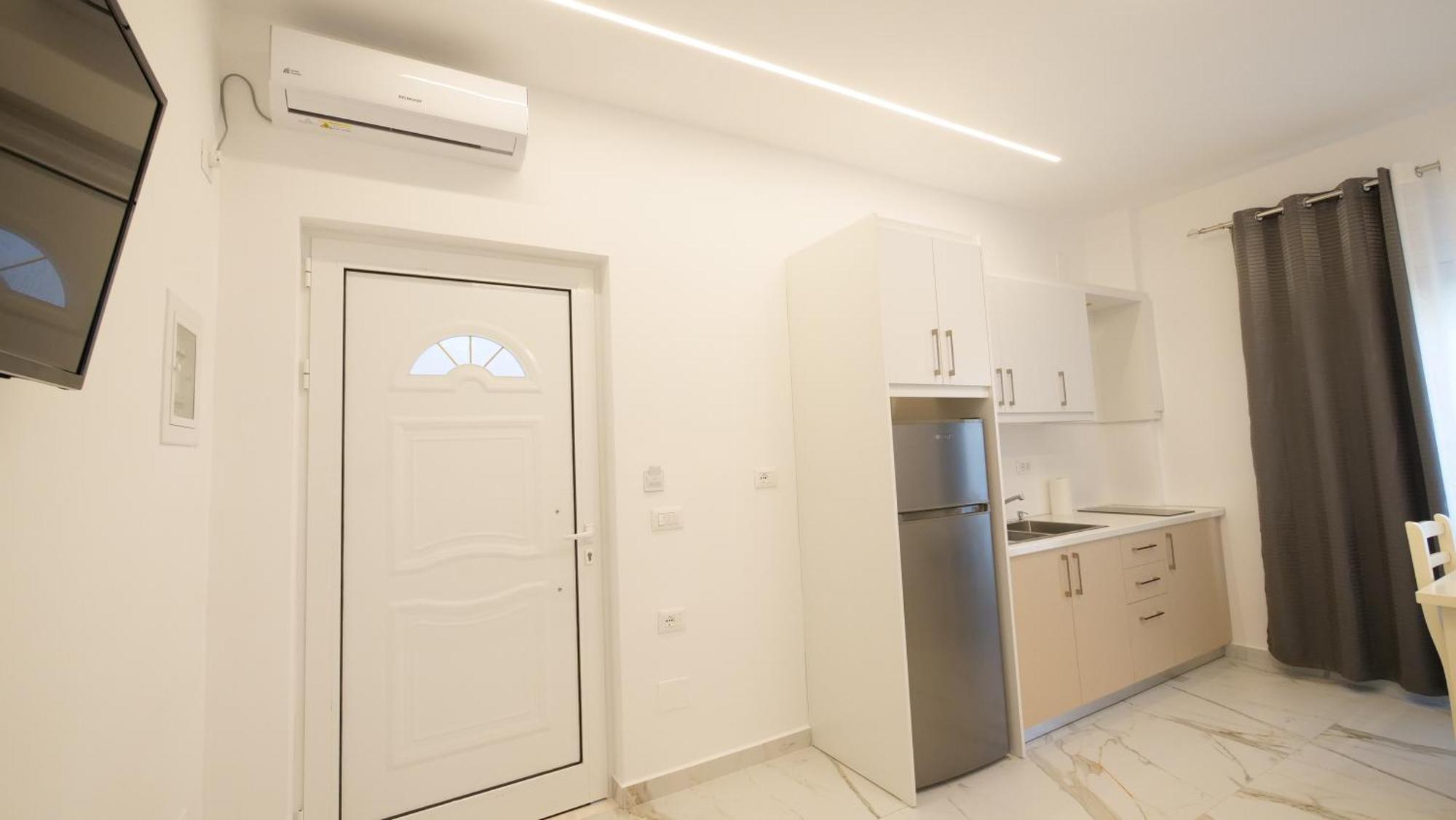 Blue Mare Apartments Sarandë 외부 사진