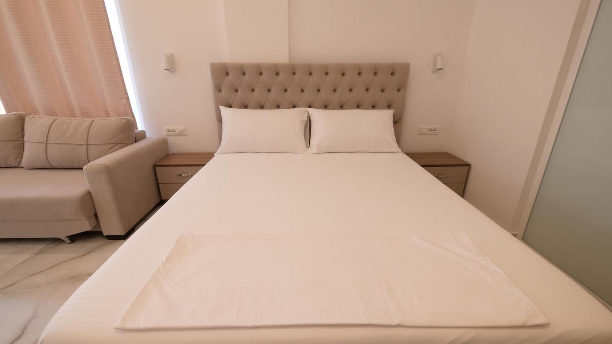 Blue Mare Apartments Sarandë 외부 사진