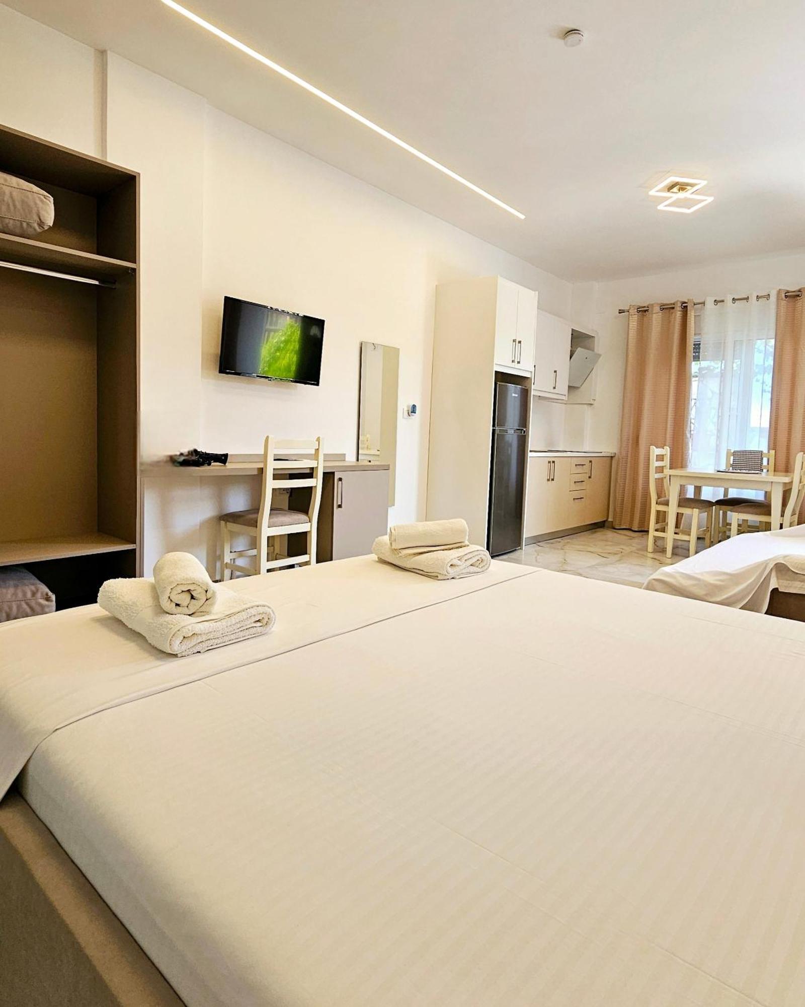 Blue Mare Apartments Sarandë 외부 사진
